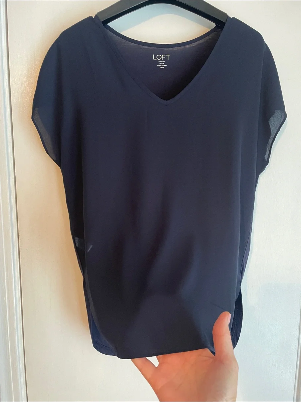 LOFT Navy V-Neck Short Sleeve Blouse XXSP - Picture 3 of 5